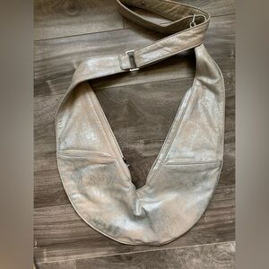 Sashbag Platinum Leather Crossbody Bag